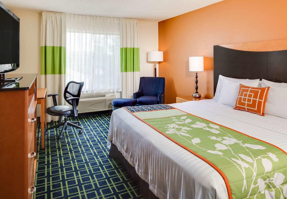 Fairfield Inn Manhattan, Kansas Екстер'єр фото