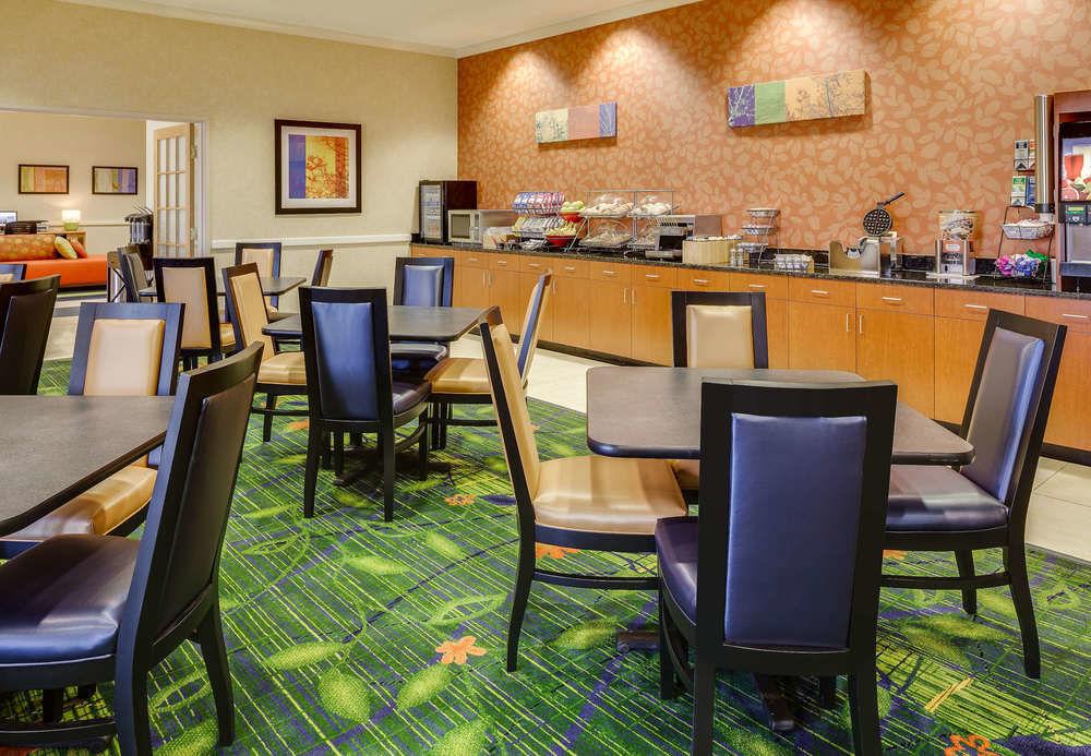 Fairfield Inn Manhattan, Kansas Екстер'єр фото