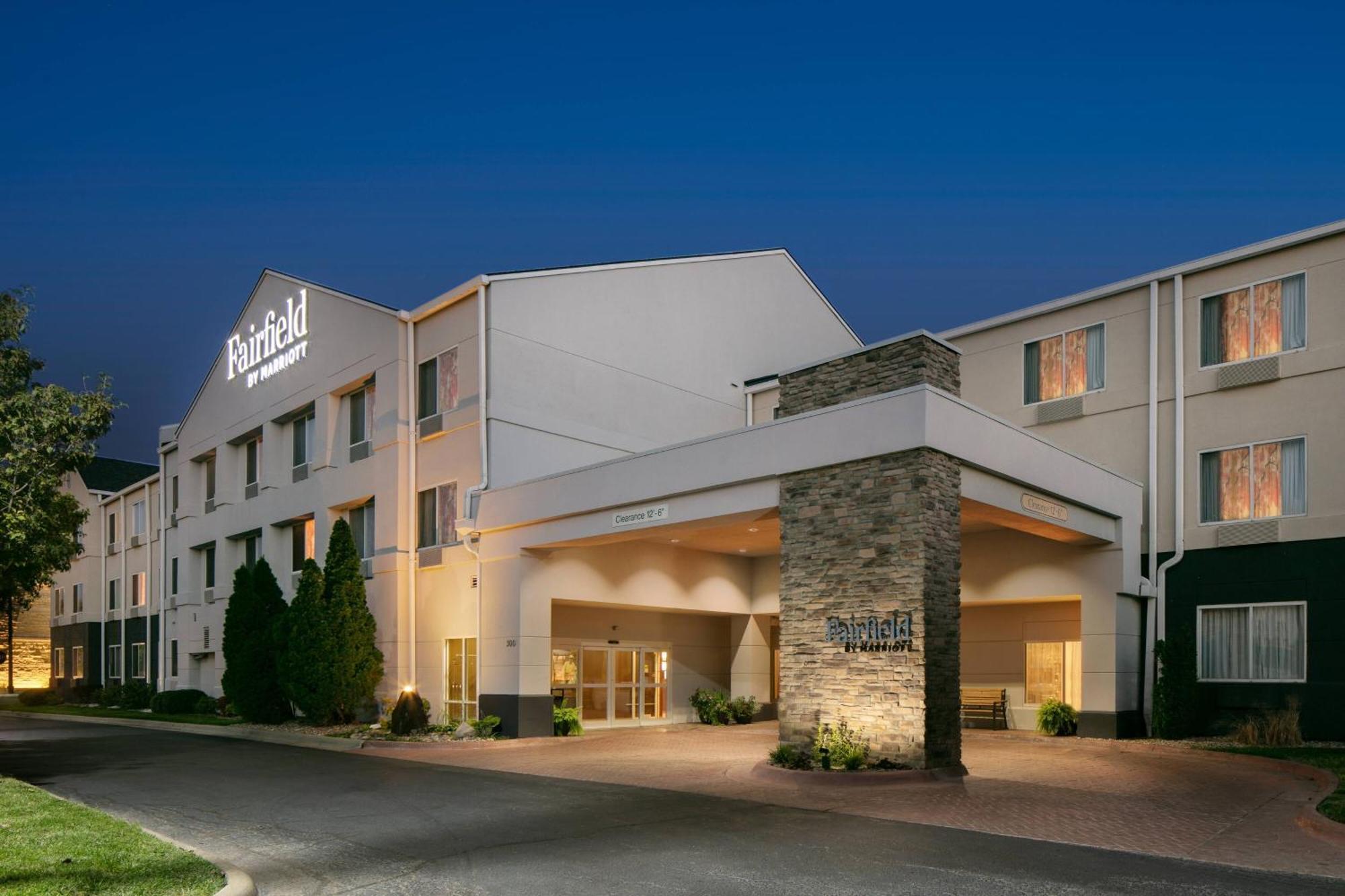 Fairfield Inn Manhattan, Kansas Екстер'єр фото
